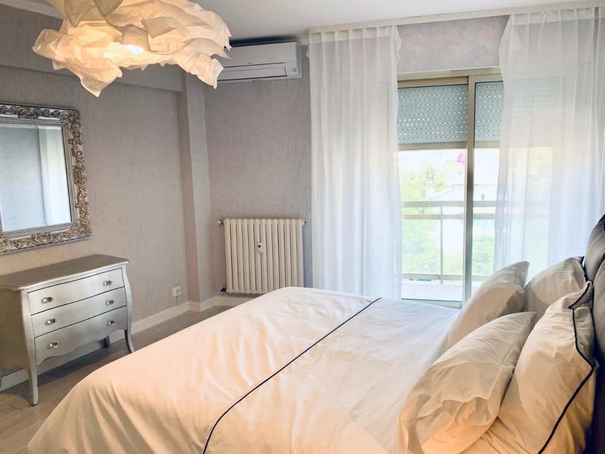 Appartement Le Schooner Рокбрюн-Кап-Мартин Екстериор снимка